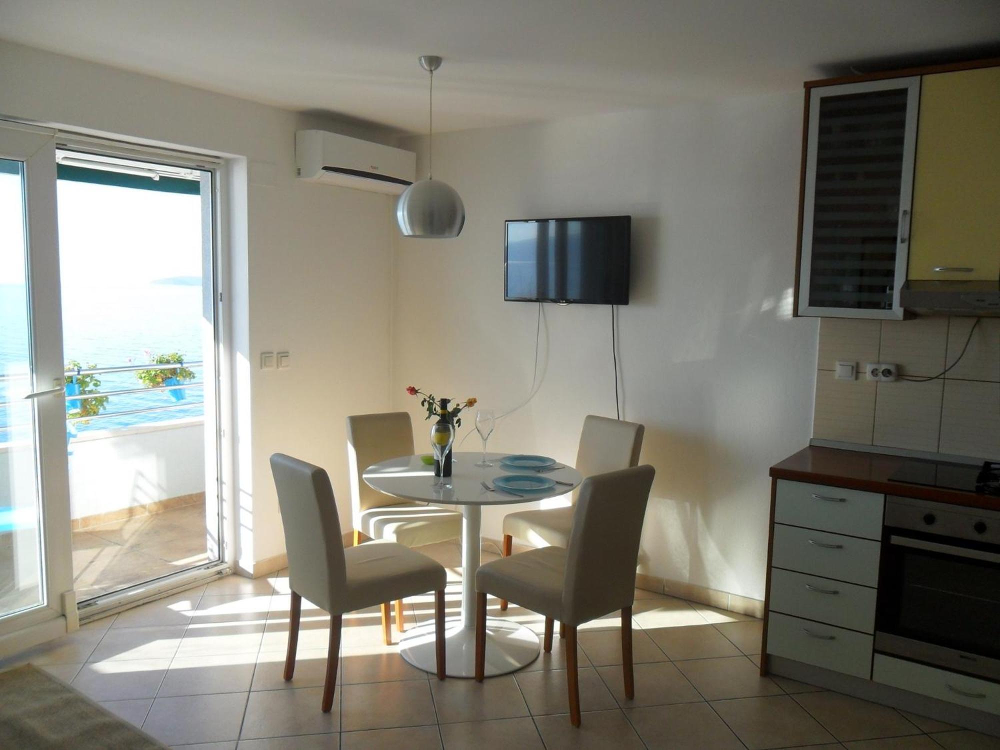 Apartments & Room Paula Stobreč Стая снимка