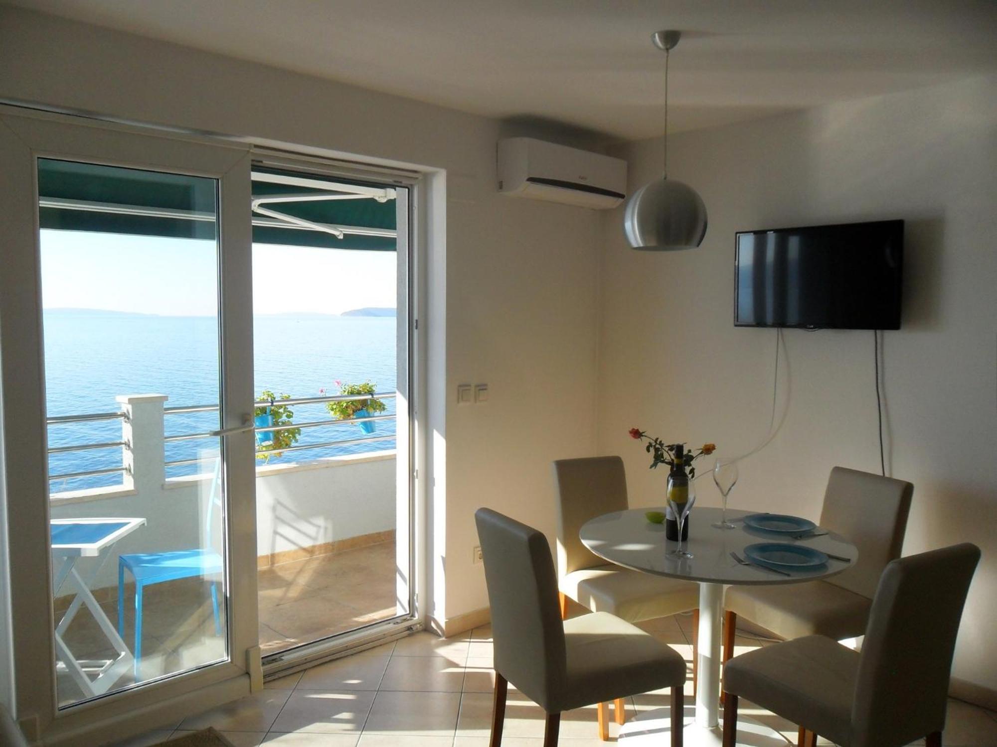 Apartments & Room Paula Stobreč Стая снимка
